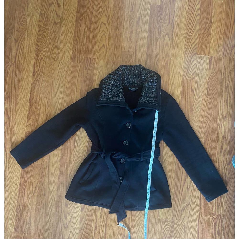 Women’s Contemporary Style Signature Studio Size Medium Black Jacket with belt - Picture 9 of 11